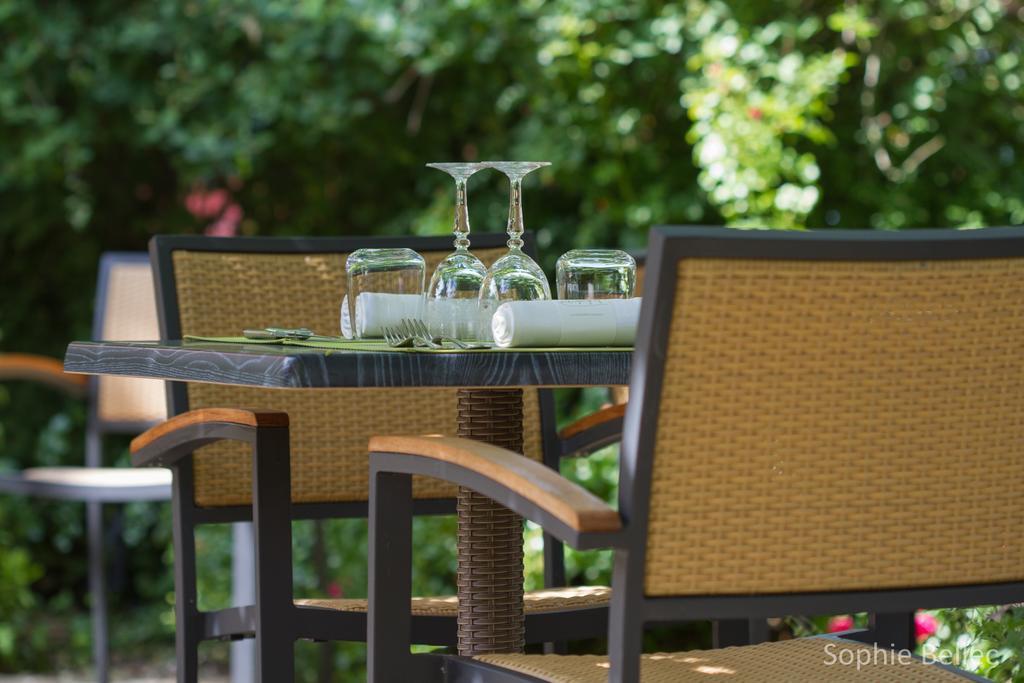 L'Hostellerie D'Acquigny エクステリア 写真